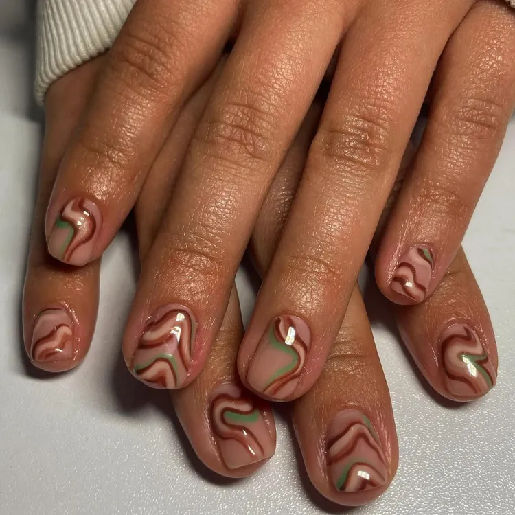 Floral Short Nail Ideas for Spring 2025