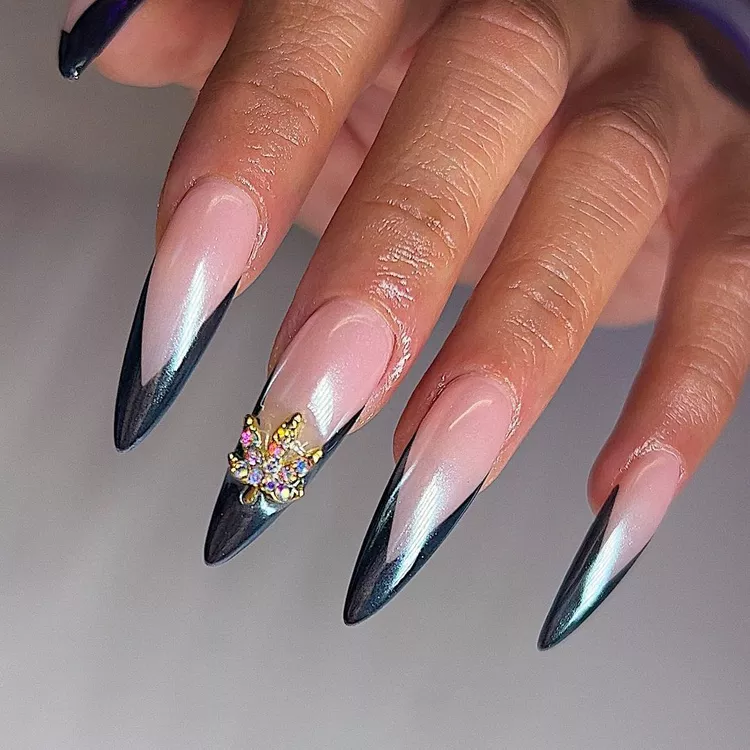 Floral Short Nail Ideas for Spring 2025