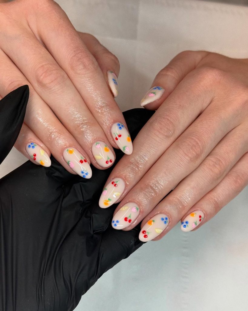 Floral Short Nail Ideas for Spring 2025