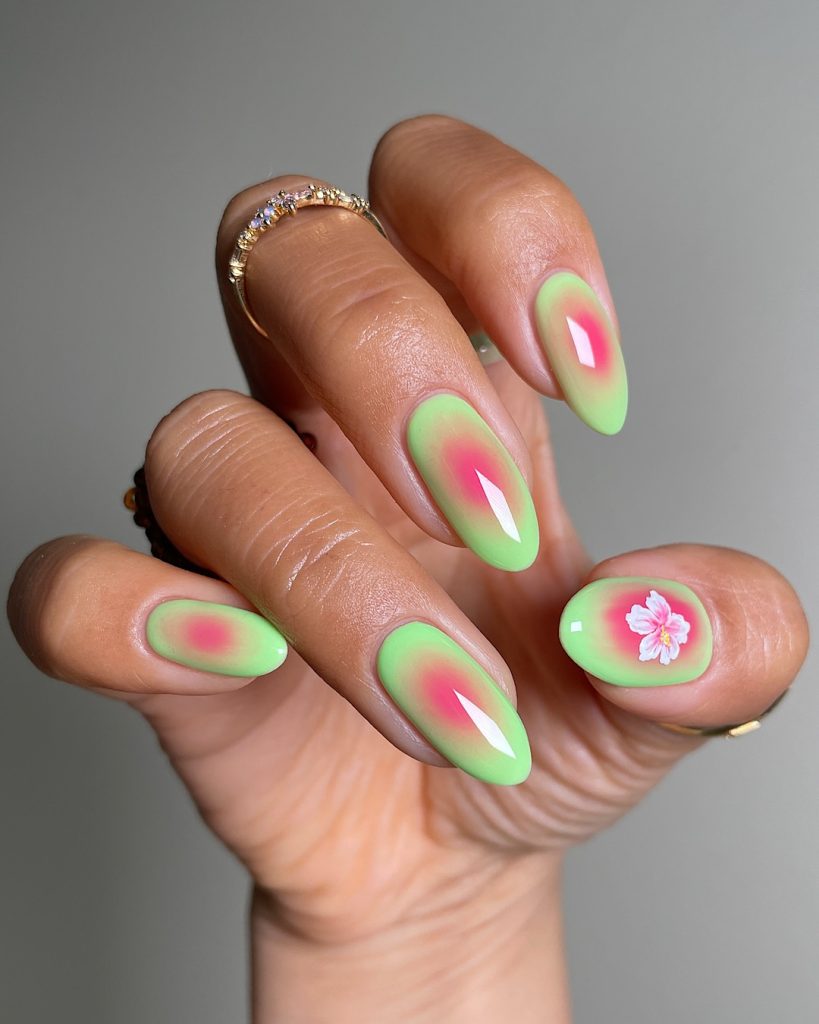 Floral Short Nail Ideas for Spring 2025