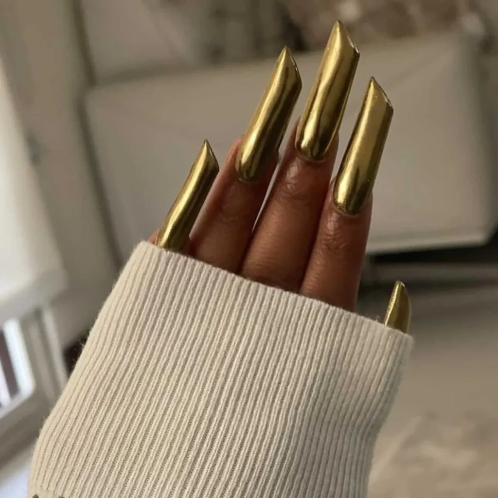 Floral Short Nail Ideas for Spring 2025