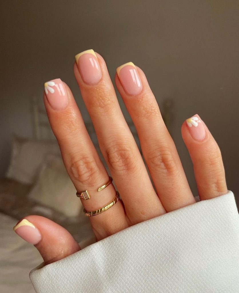 Short Nail Designs For 2025