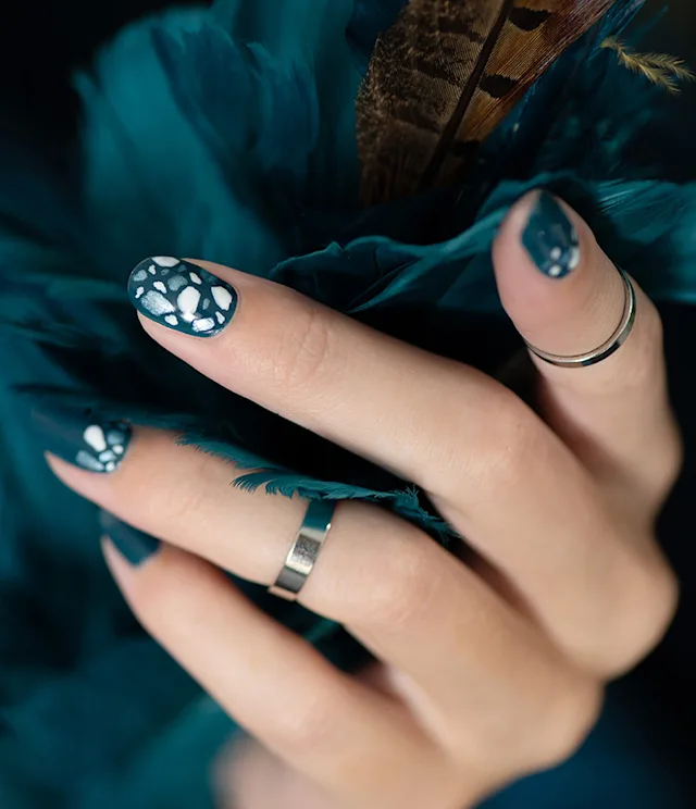 Press-On Spring Nail Designs to Buy