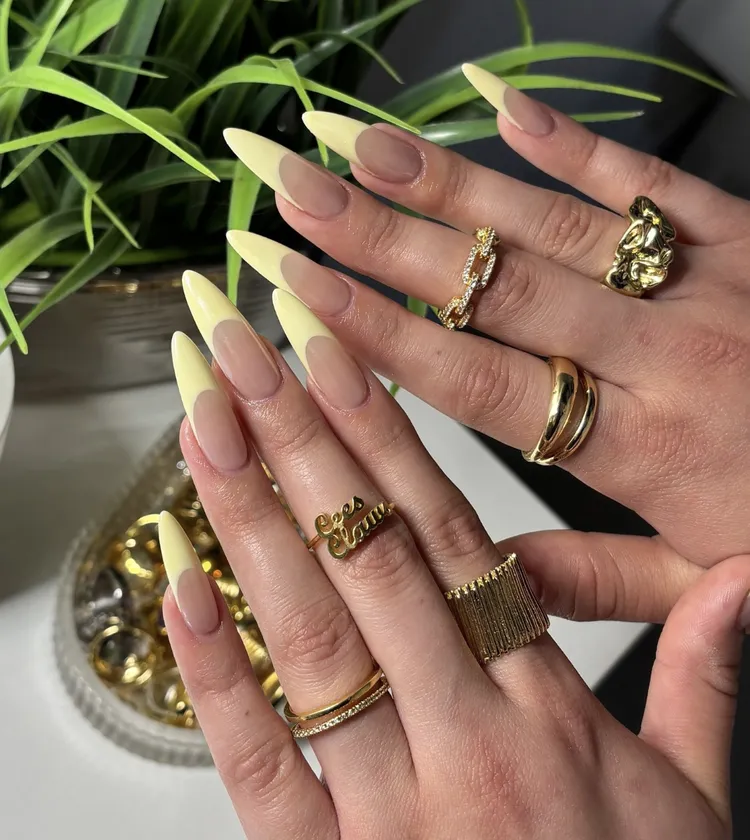 Peach Toned Spring Nail Ideas