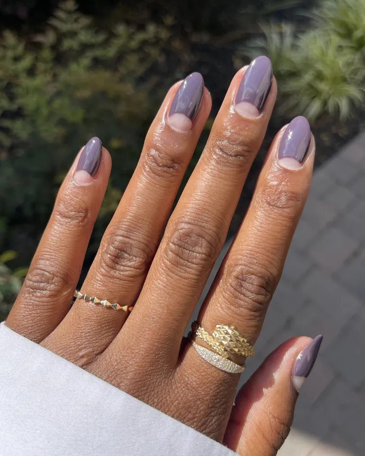 Sage Green Spring Nail Designs