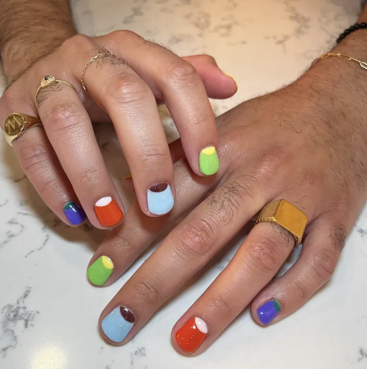 Sage Green Spring Nail Designs