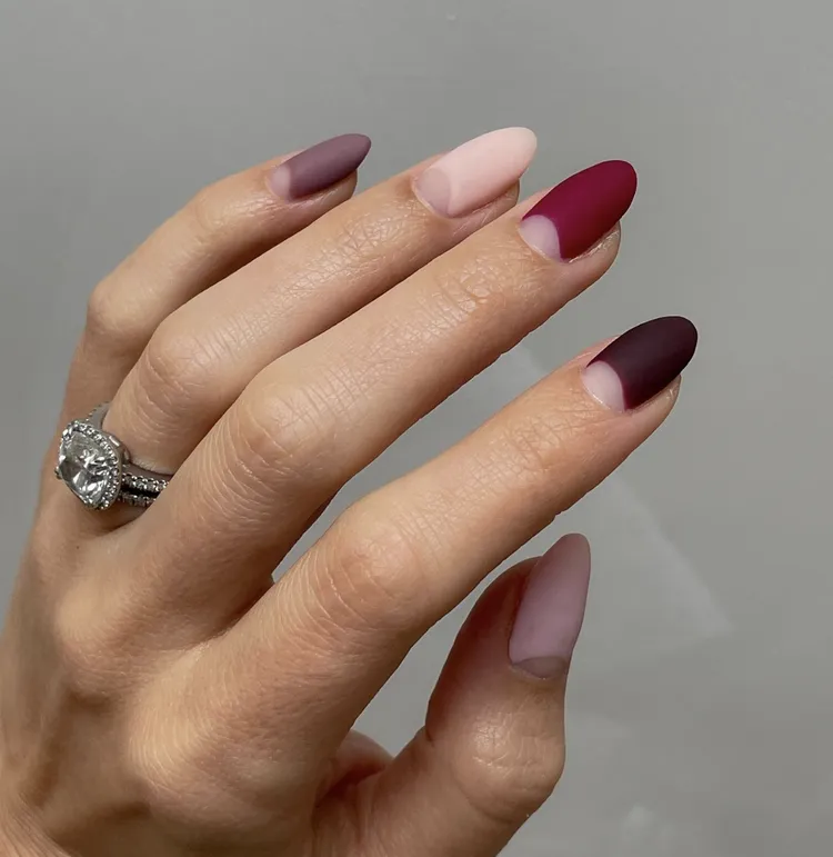 Sage Green Spring Nail Designs