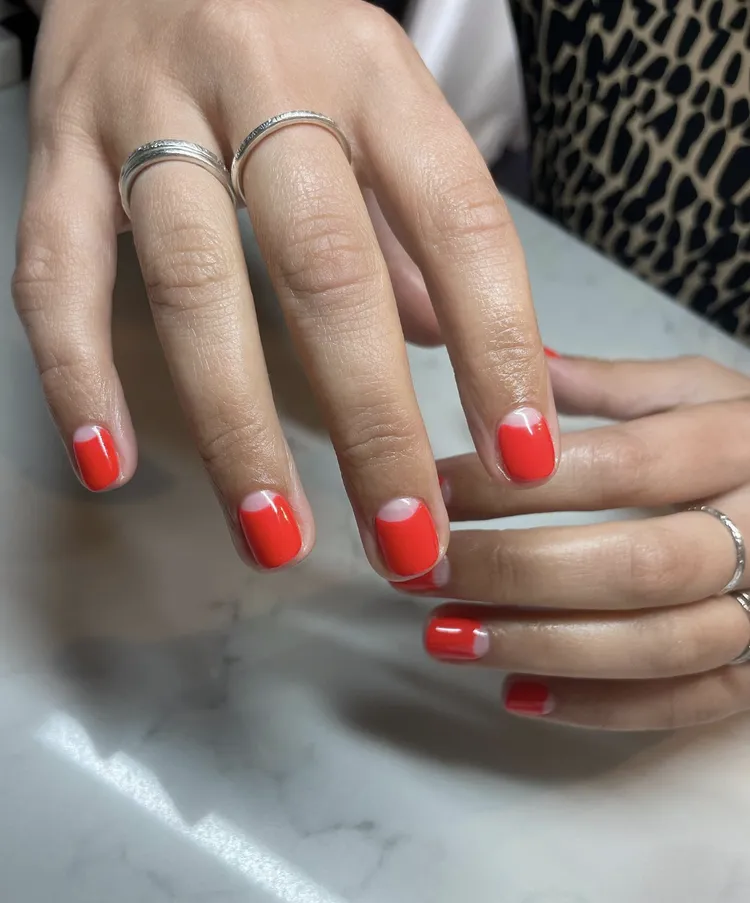 Sage Green Spring Nail Designs