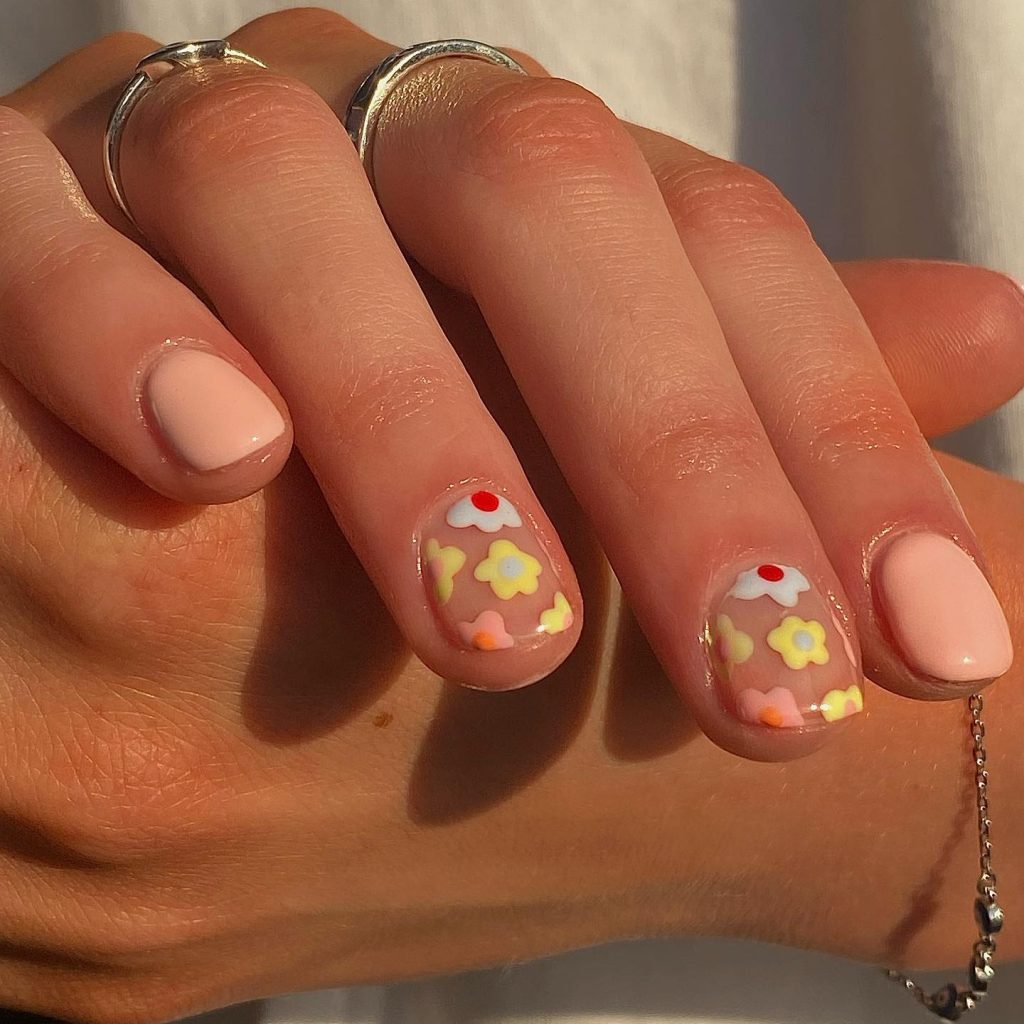 Polka Dot Spring Nail Ideas