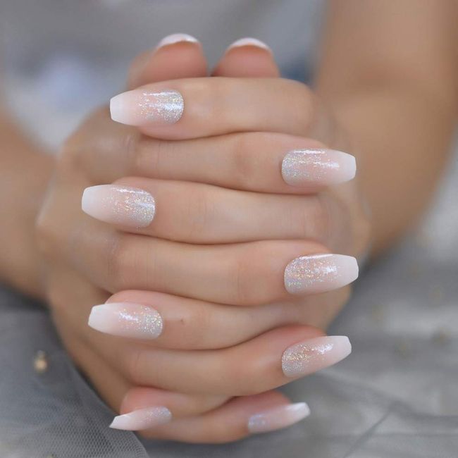 TikTok-Inspired Spring Nail Designs