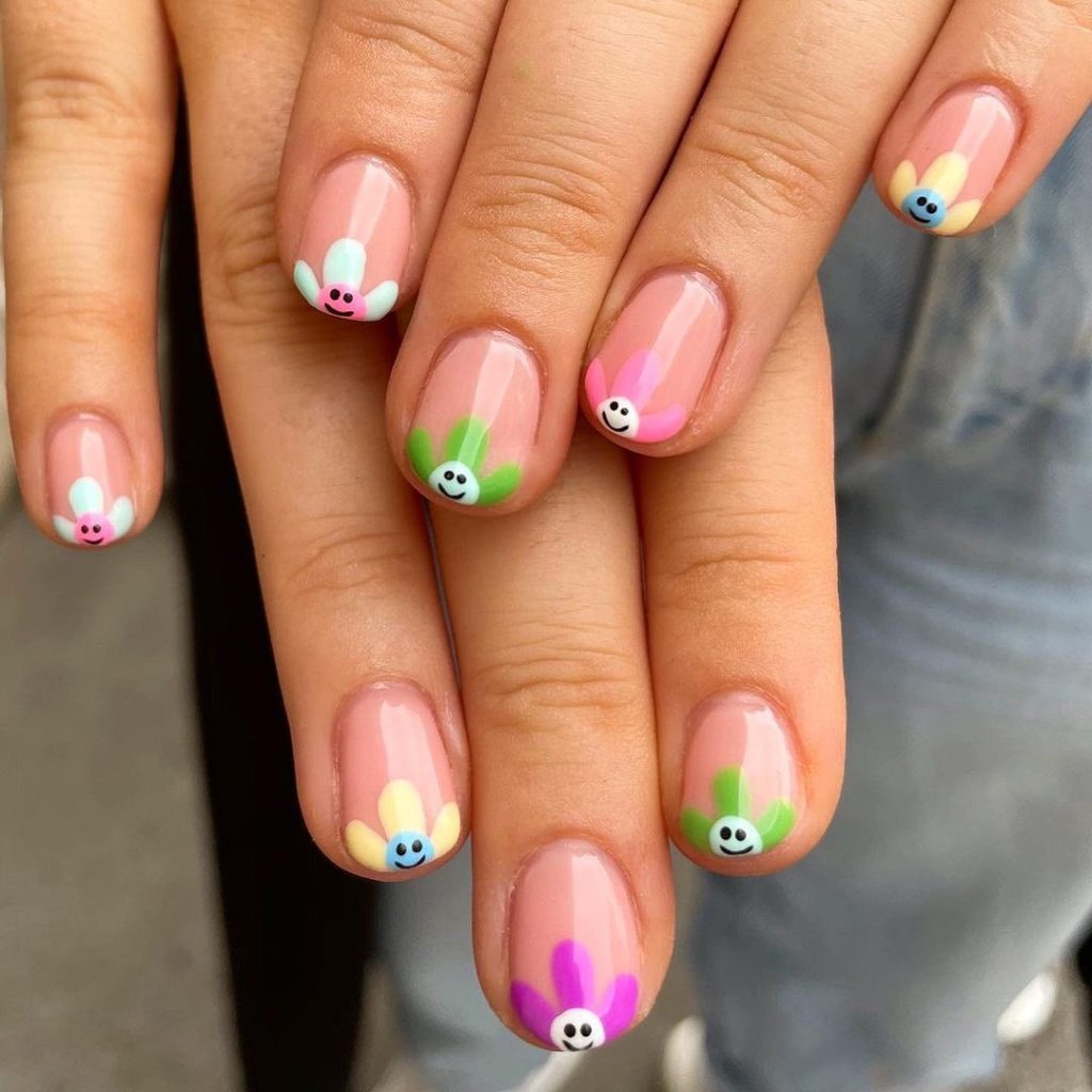 Polka Dot Spring Nail Ideas